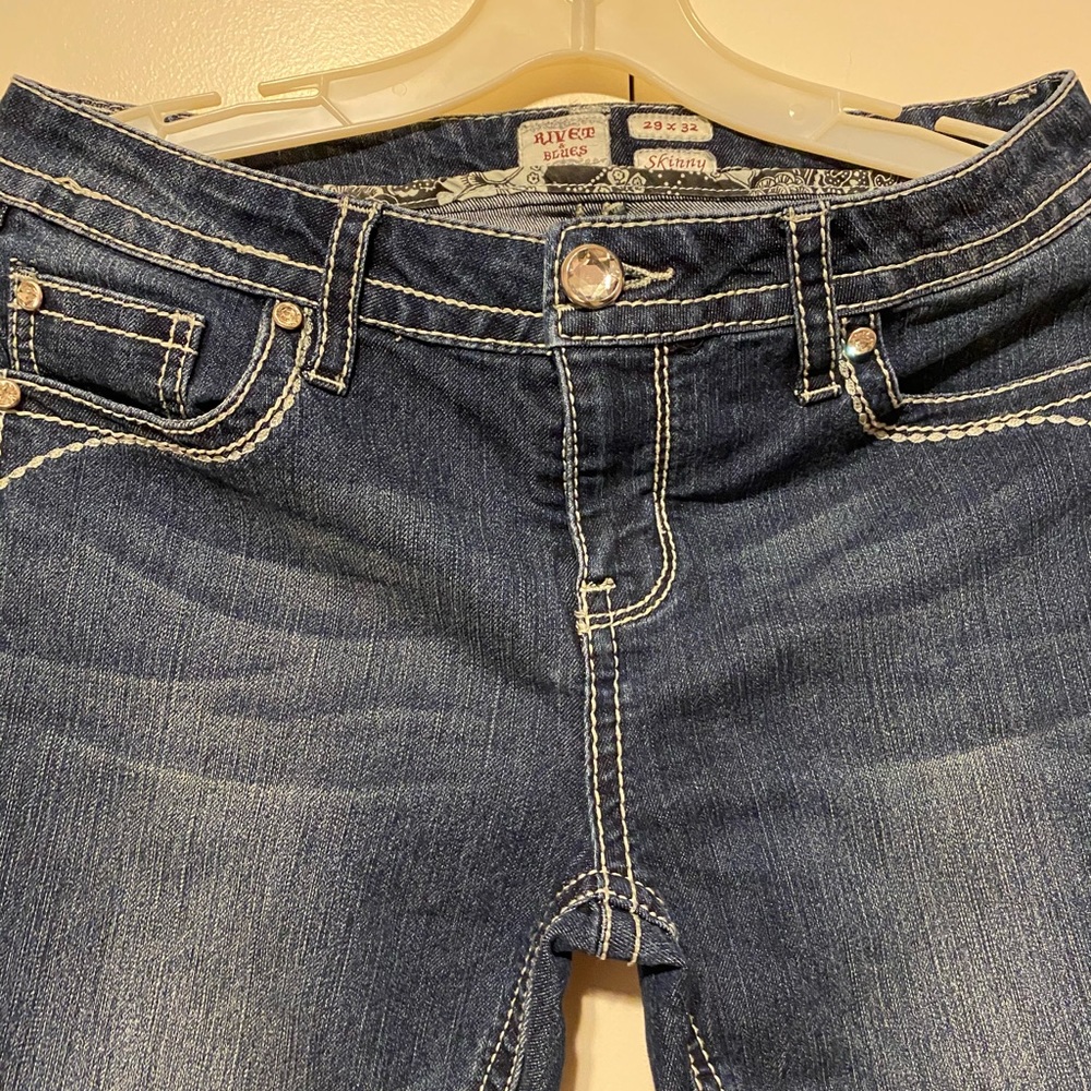Embroidered Jeans - Picture 7 of 7
